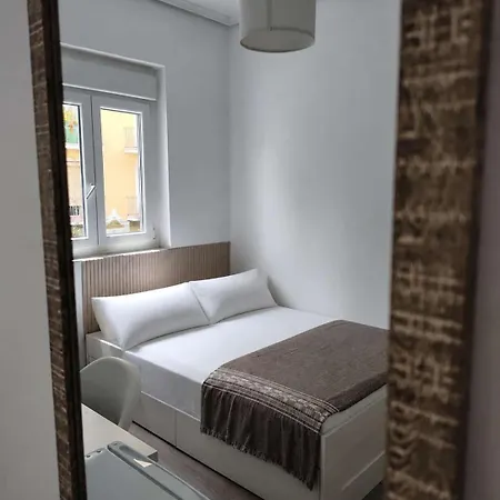 Agui House Pansiyon *