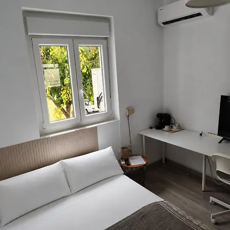 Pansiyon Agui House *